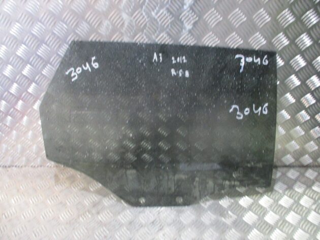 2012 GENUINE AUDI A3 8P REAR RIGHT DRIVER SIDE WINDOW GLASS OSR - Image 3