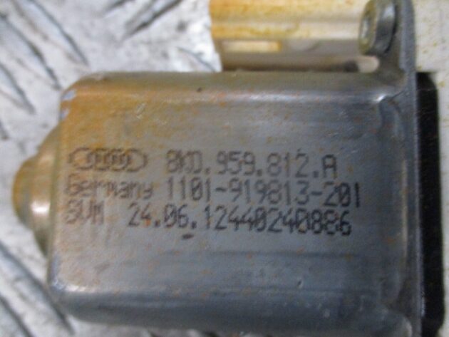 2016 GENUINE AUDI A1 REAR LEFT PASSENGER SIDE WINDOW MOTOR 8K0959812A - Image 2