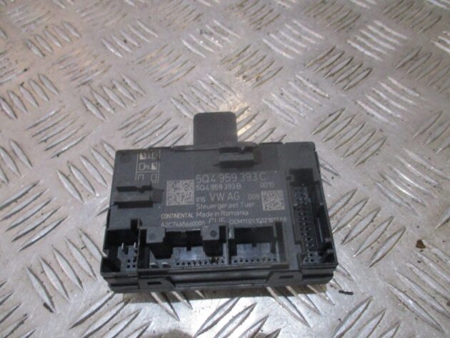 2016 GENUIN SKODA OCTAVIA FRONT RIGHT DRIVER SIDE DOOR CONTROL MODULE 5Q4959393C