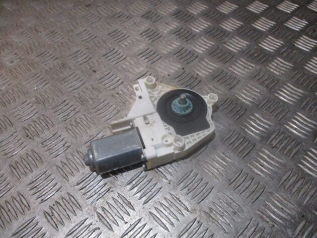 2016 GENUINE AUDI A1 FRONT LEFT PASSENGER SIDE WINDOW MOTOR 8K0959801C - Image 3