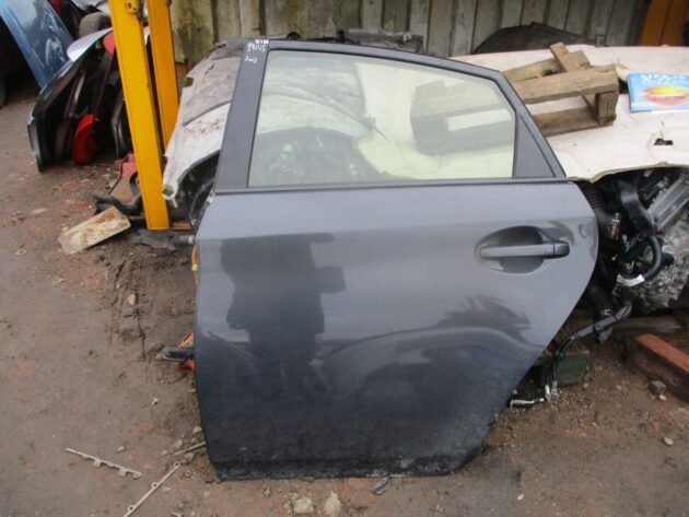 2012 GENUINE TOYOTA PRIUS REAR LEFT PASSENGER SIDE BARE SHELL DOOR - Image 3
