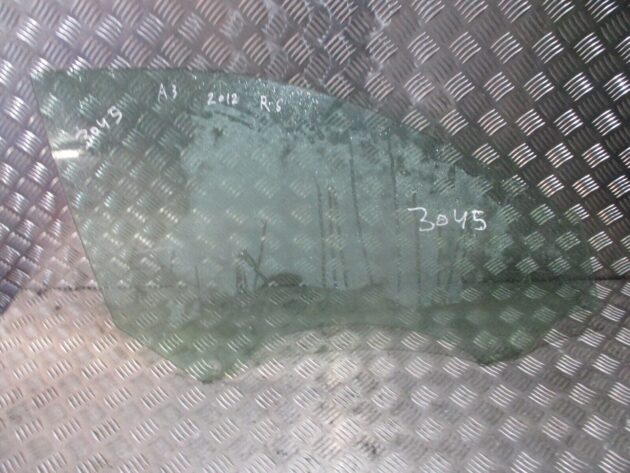 2012 GENUINE AUDI A3 8P FRONT RIGHT DRIVER SIDE WINDOW GLASS OSF