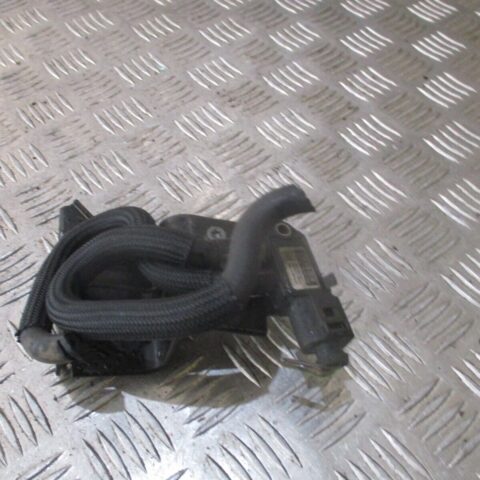 2011-2017 GENUINE PASSAT CC 2.0 TDI DPF PRESSURE SENSOR 076906051B