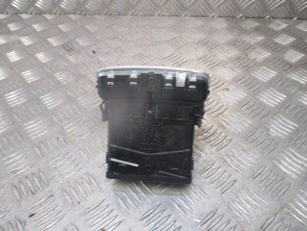 2014 GENUINE AUDI A3 8V REAR CENTRE CONSOLE AIR VENTS TRIM 8V0819203 - Image 3