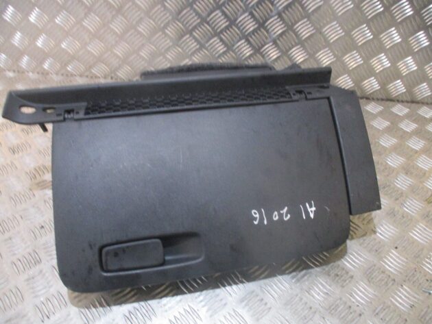 2016 GENUIEN AUDI A1 8X GLOVEBOX STORAGE COMPARTMENT 8X2857035A
