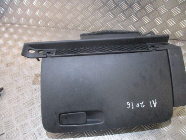 2016 GENUIEN AUDI A1 8X GLOVEBOX STORAGE COMPARTMENT 8X2857035A - Image 3