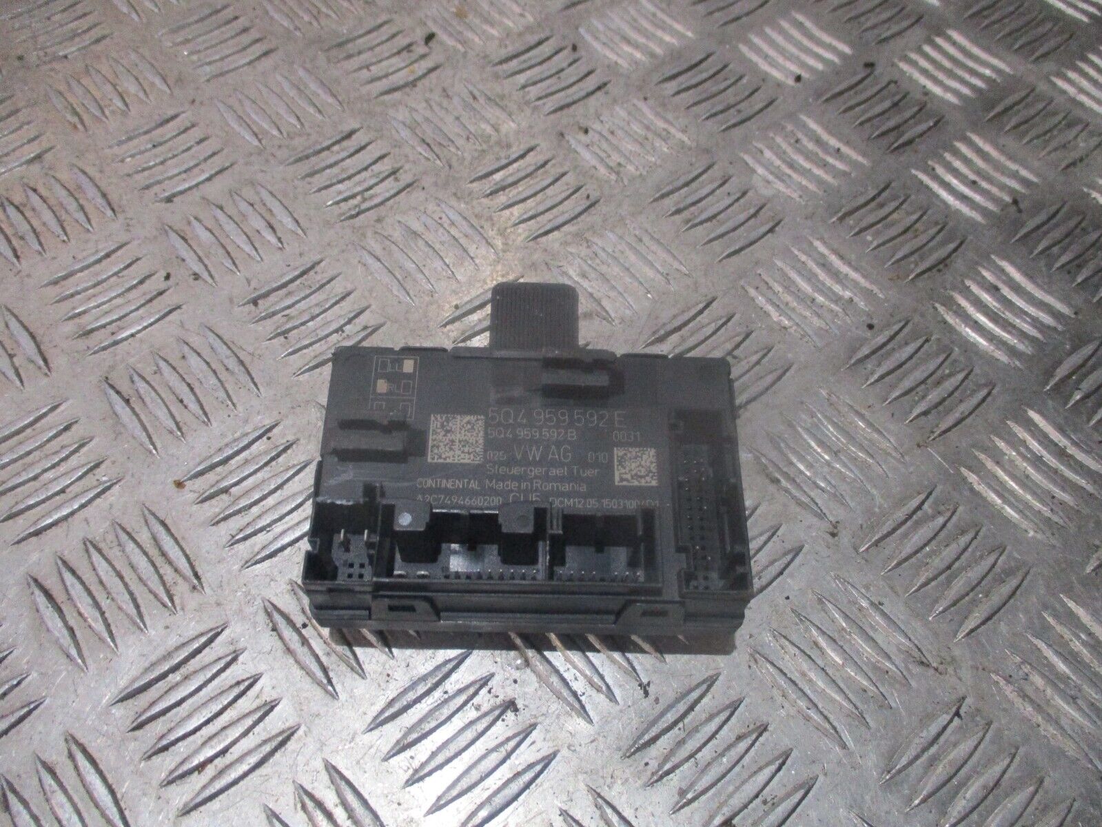 2014 GENUINE SEAT LEON FRONT LEFT PASSENGER SIDE DOOR CONTROL MODULE 5Q4959592E - Image 3