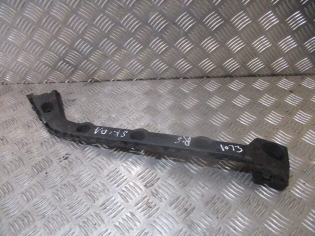 2017 GENUINE SKODA OCTAVIA REAR RIGHT DRIVER SIDE BUMPER BRACKET 5E5807393B