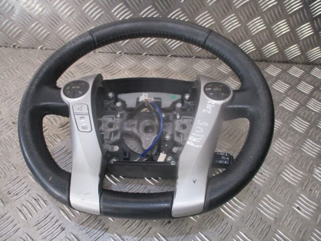 2012 GENUINE TOYOTA PRIUS DRIVERS MULTIFUNCTION STEERING WHEEL