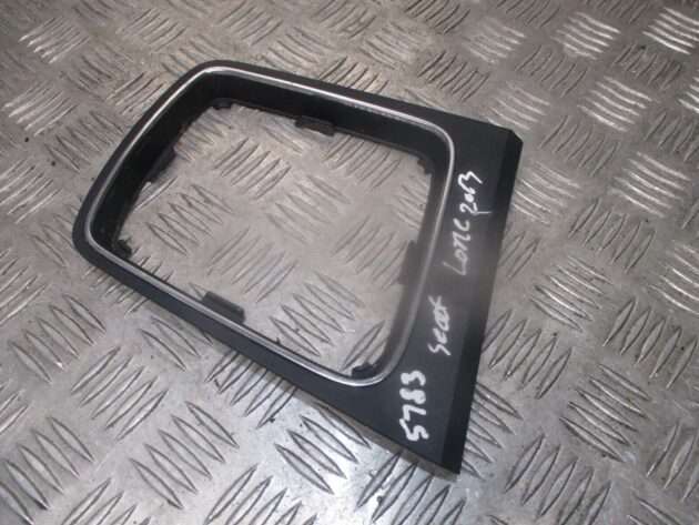 2013 SEAT LEON CENTRE CONSOLE GEARSTICK SHIFTER SELECTOR SURROUND 5F2711113 OEM - Image 3