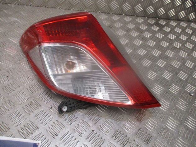 2013 GENUINE TOYOTA YARIS 3DR REAR LEFT PASSENGER SIDE TAILLIGHT LAMP