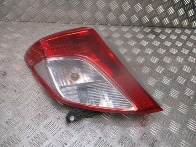 2013 GENUINE TOYOTA YARIS 3DR REAR LEFT PASSENGER SIDE TAILLIGHT LAMP - Image 2