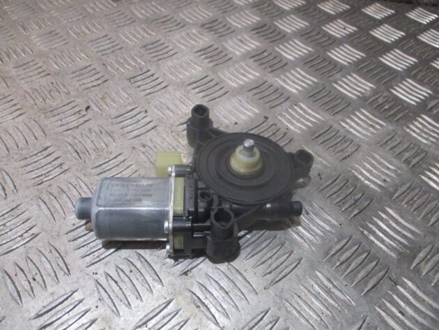 2012 GENUINE SEAT LEON FRONT RIGHT DRIVER SIDE WINDOW MOTOR 5Q0959801B