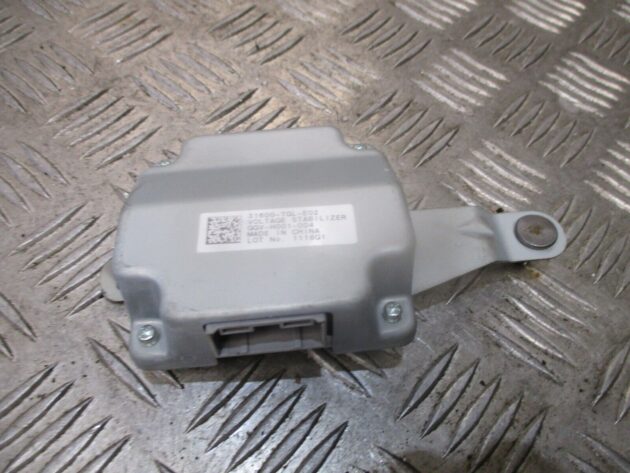 2018 GENUINE HONDA CIVIC VOLTAGE STABILIZER 1.0 PETROL 31600-TGL-E02 - Image 3