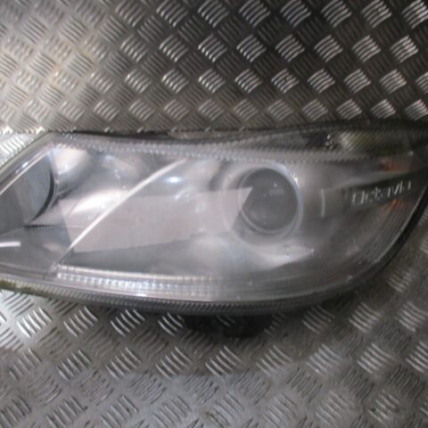 2012 GENUINE SKODA OCTAVIA FRONT LEFT PASSENGER SIDE HEADLIGHT