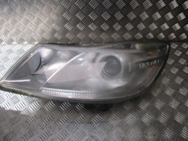 2012 GENUINE SKODA OCTAVIA FRONT LEFT PASSENGER SIDE HEADLIGHT
