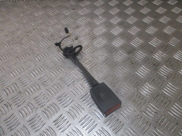 2017 GENUINE SKODA OCTAVIA FRONT LEFT PASSENGER SIDE SEAT BELT STALK 5G3857755B - Image 2