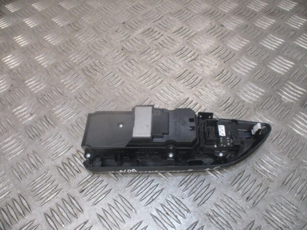 2019 GENUINE HONDA CIVIC FRONT RIGHT DRIVER SIDE WINDOW SWITCH 83540TGGE61 - Image 3