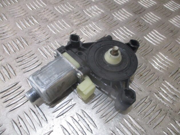 2017 GENUINE SKODA OCTAVIA FRONT RIGHT DRIVER SIDE WINDOW MOTOR 5Q0959802B