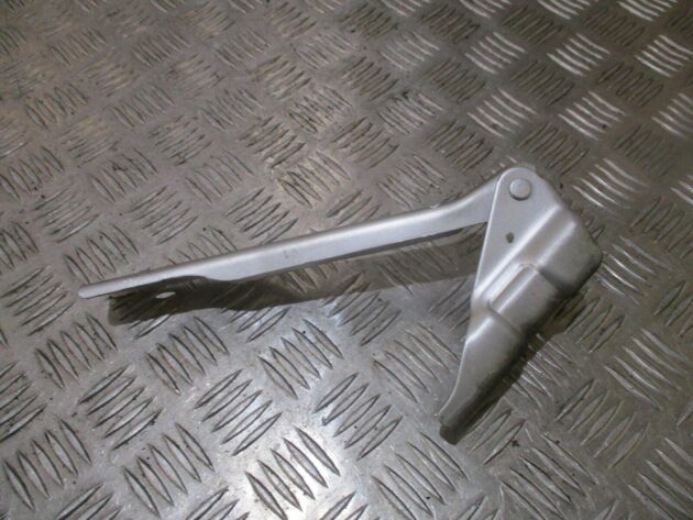 2012 GENUINE VW POLO 6R FRONT LEFT PASSENGER SIDE BONNET HINGE 6R0823301A - Image 3