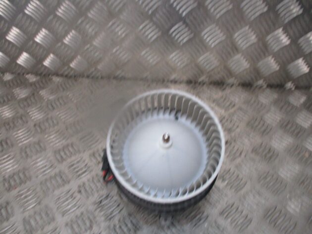 2018 GENUINE SEAT ARONA HEATER BLOWER MOTOR FAN 2Q2819021