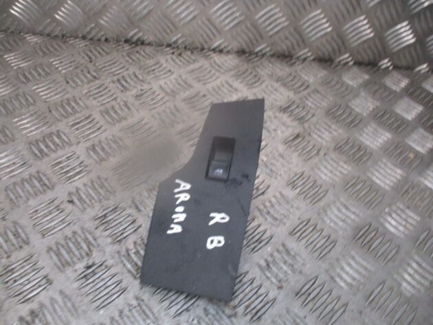 2018 GENUINE SEAT ARONA REAR RIGHT DRIVER SIDE DOOR WINDOW SWITCH 5G0959855P - Image 2