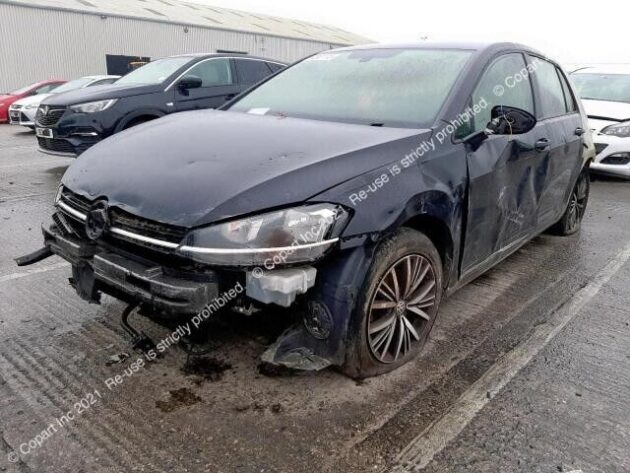 2018 VW GOLF 1.6 TDI DDYA 5 DOOR BREAKING ENGINE BONNET HEADLIGHTS WING MIRROR - Image 2