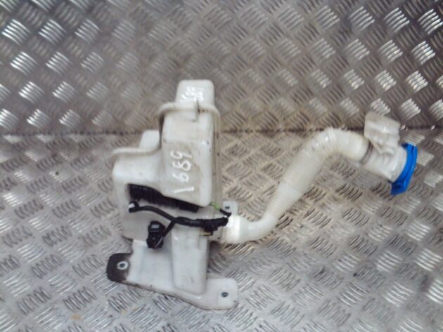 2018 GENUINE VW PASSAT B8 FRONT WINDSCREEN WASHER BOTTLE 3Q0955448A