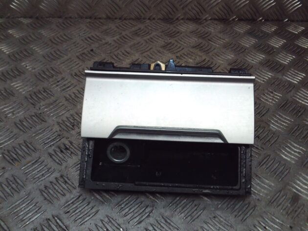 2018 VW PASSAT B8 SALOON STORAGE COMPARTMENT CENTRE CONSOLE AHSTRAY 3G2863284 - Image 3
