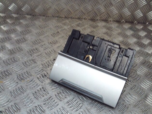 2018 VW PASSAT B8 SALOON STORAGE COMPARTMENT CENTRE CONSOLE AHSTRAY 3G2863284 - Image 4