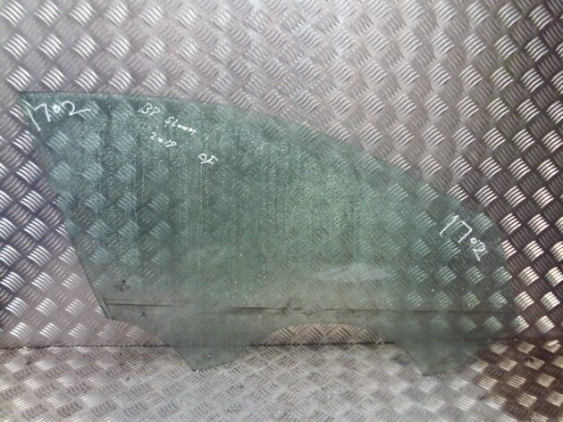 2018 GENUINE VW PASSAT B8 SALOON FRONT RIGHT DRIVER SIDE WINDOW GLASS OSF - Image 2