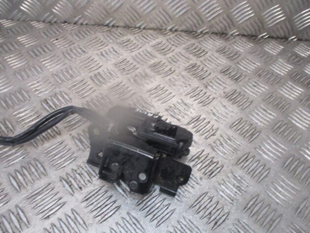 2012 GENUINE TOYOTA PRIUS 1.8 REAR TAILGATE BOOTLID LOCK MECHANISM - Image 2