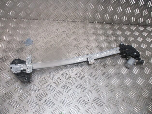 2017 GENUINE HONDA JAZZ FRONT RIGHT DRIVER SIDE WINDOW REGULATER OSF