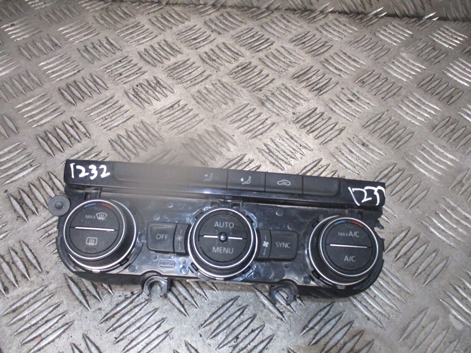 2015 GENUINE VW GOLF MK7 HETAER AC CLIMATE CONTROL SWITCH PANEL 5G0907044AC - Image 2