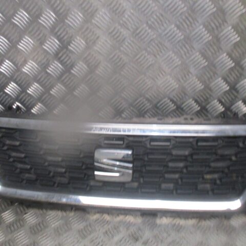 2018 GENUINE SEAT ARONA FRONT BUMPER UPPER RADIATOR GRILL 6F9853667