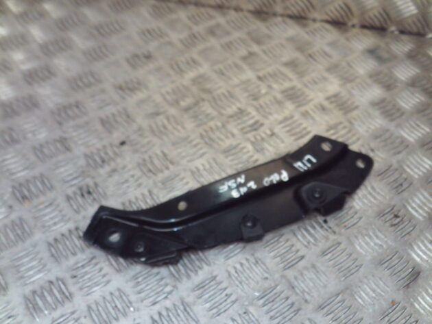 2013 VW POLO 6R FRONT LEFT PASSENGER SIDE HEADLIGHT SUPPORT BRACKET 6R0805932C - Image 3