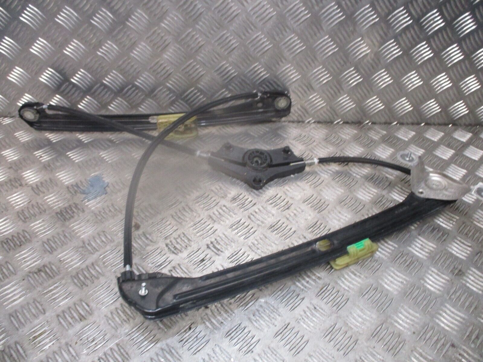 2015 GENUINE VW GOLF MK7 FRONT RIGHT DRIVER SIDE WINDOW REGULATER 5G4837462G