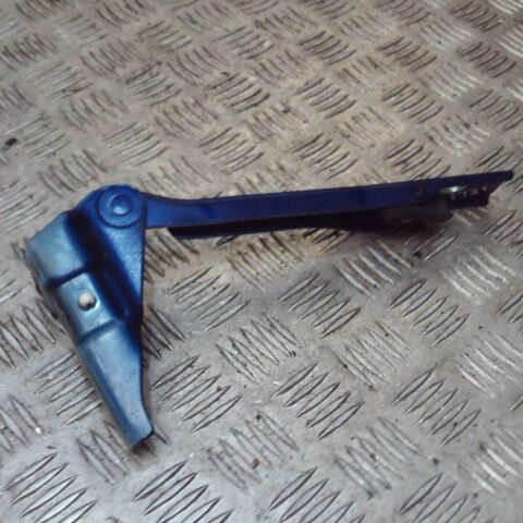2013 VW POLO 6R FRONT RIGHT DRIVER SIDE BONNET HINGE 6R0823302A OEM