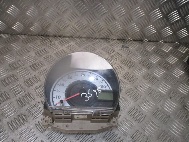 2007 GENUINE TOYOTA AYGO SPEEDOMETER INSTRUMENT CLUSTER CLOCK 838000H072 - Image 2