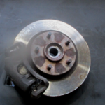 2015 GENUINE NISSAN JUKE 1.6 PETROL FRONT LEFT PASSENGER SIDE WHEEL HUB