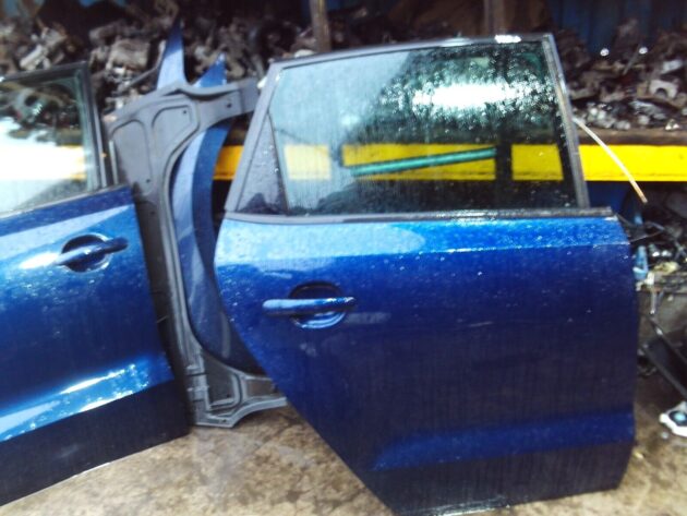 2013 GENUINE VW POLO 6R REAR RIGHT DRIVER SIDE BARE SHELL DOOR OSR - Image 2