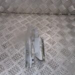 2006 GENUINE VW GOLF MK5 FRONT RIGHT DRIVER SIDE BONNET HINGE 1K0823302C