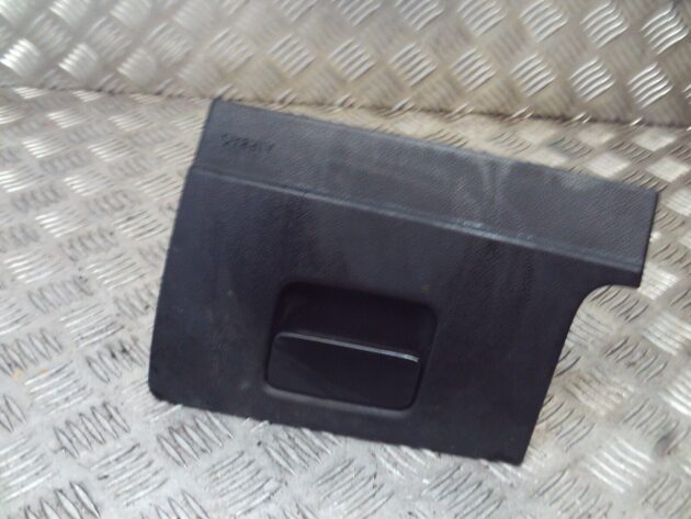 2017 GENUINE VW PASSAT B8 DRIVER SIDE DASH LOWER GLOVEBOX 3G2857922 - Image 3