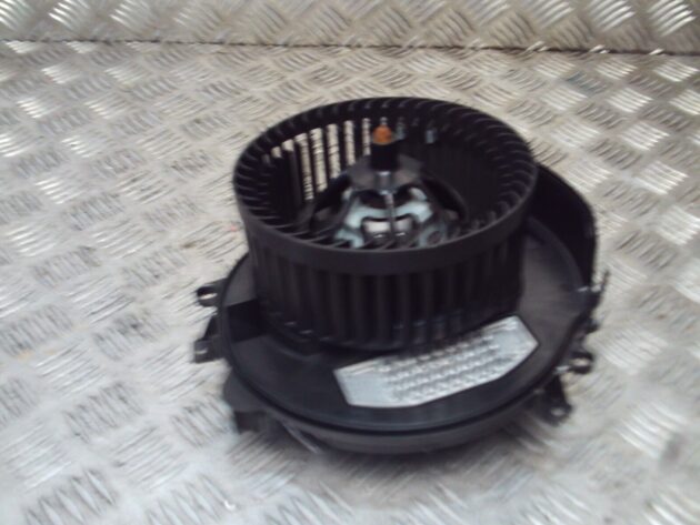 2016 GENUINE VW PASSAT B8 DENSO HEATER BLOWER MOTOR FAN & RESISTOR 3Q2819021A - Image 2