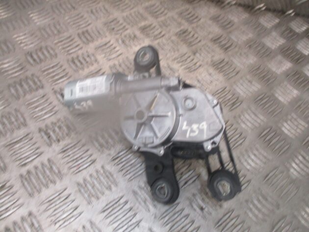 2014 GENUINE VW GOLF MK7 REAR WINDSCREEN WIPER MOTOR 5G0955711C - Image 2