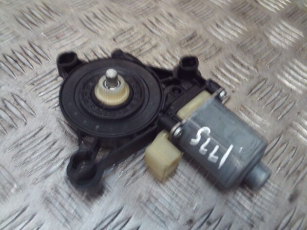 2018 GENUINE VW TIGUAN FRONT RIGHT DRIVER SIDE WINDOW MOTOR 5Q0959801C - Image 2
