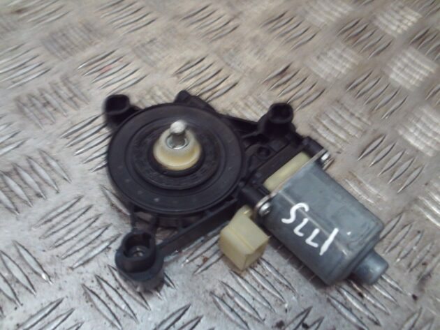 2018 GENUINE VW TIGUAN FRONT RIGHT DRIVER SIDE WINDOW MOTOR 5Q0959801C - Image 3