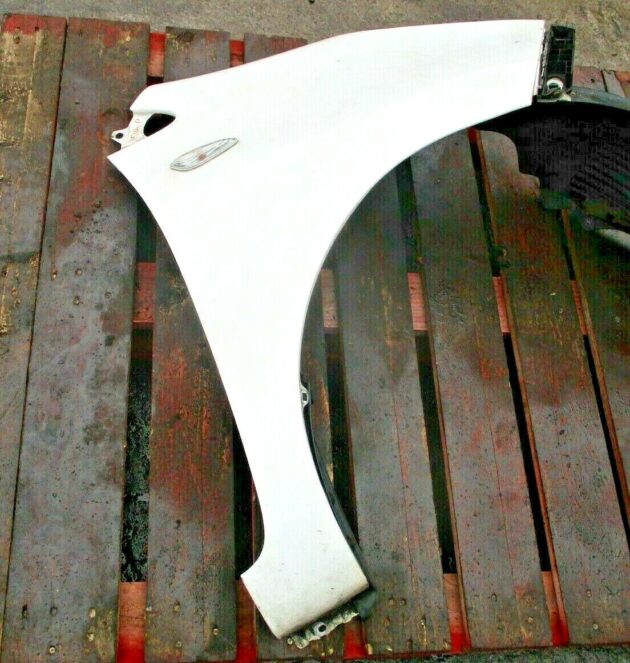 2016 KIA PICANTO FRONT LEFT PASSENGER SIDE DOOR WING IN GOOD CONDITION NSF
