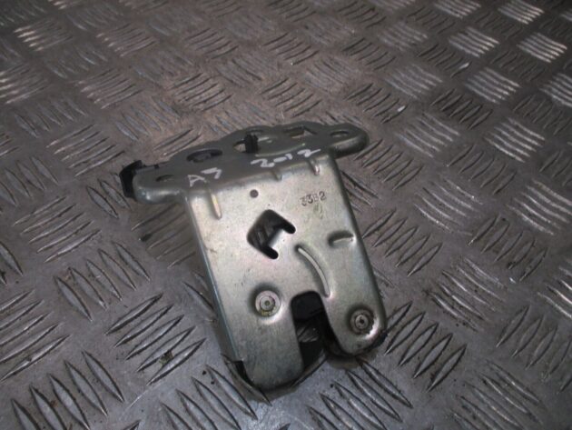 2012 GENUINE AUDI A3 8P REAR TAILGATE BOOT LOCK MECHANISM 8K9827505A - Image 2