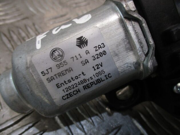 2012 GENUINE SKODA FABIA REAR WINDSCREEN WIPER MOTOR 5J7955711A - Image 2